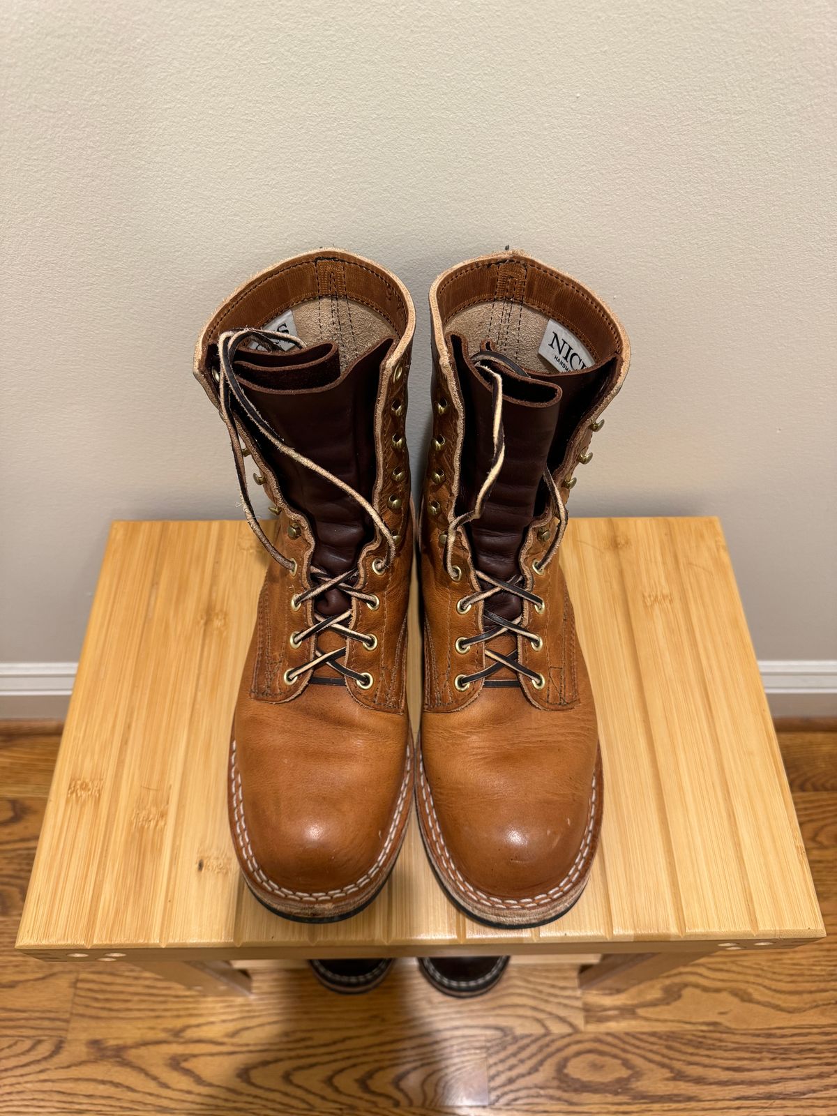 Photo by amcape on December 5, 2023 of the Nicks Officer in Horween Natural Dublin.