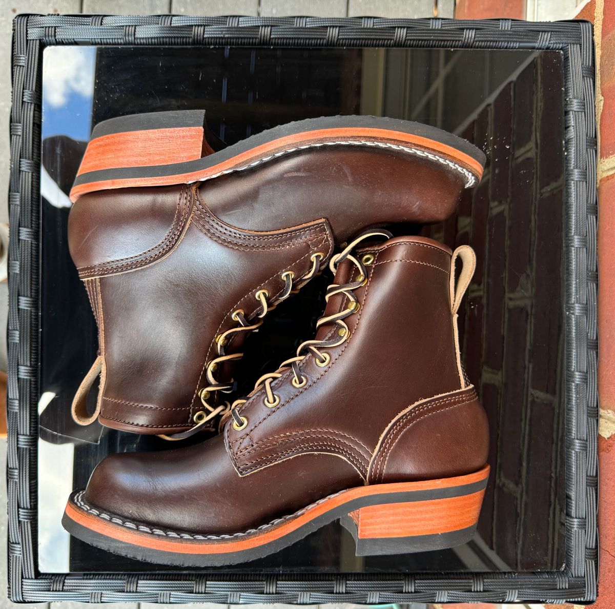 Photo by amcape on October 3, 2023 of the Nicks Robert in Horween Brown Chromexcel.
