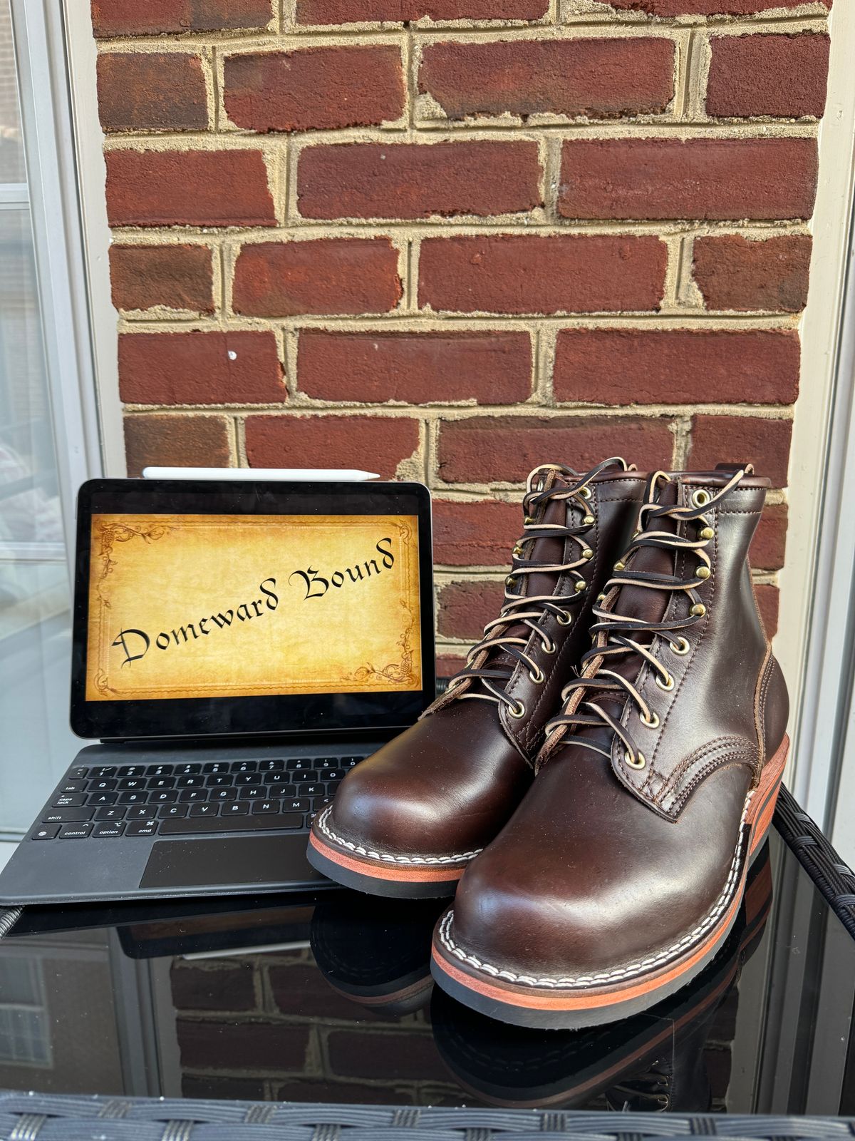 Photo by amcape on October 3, 2023 of the Nicks Robert in Horween Brown Chromexcel.