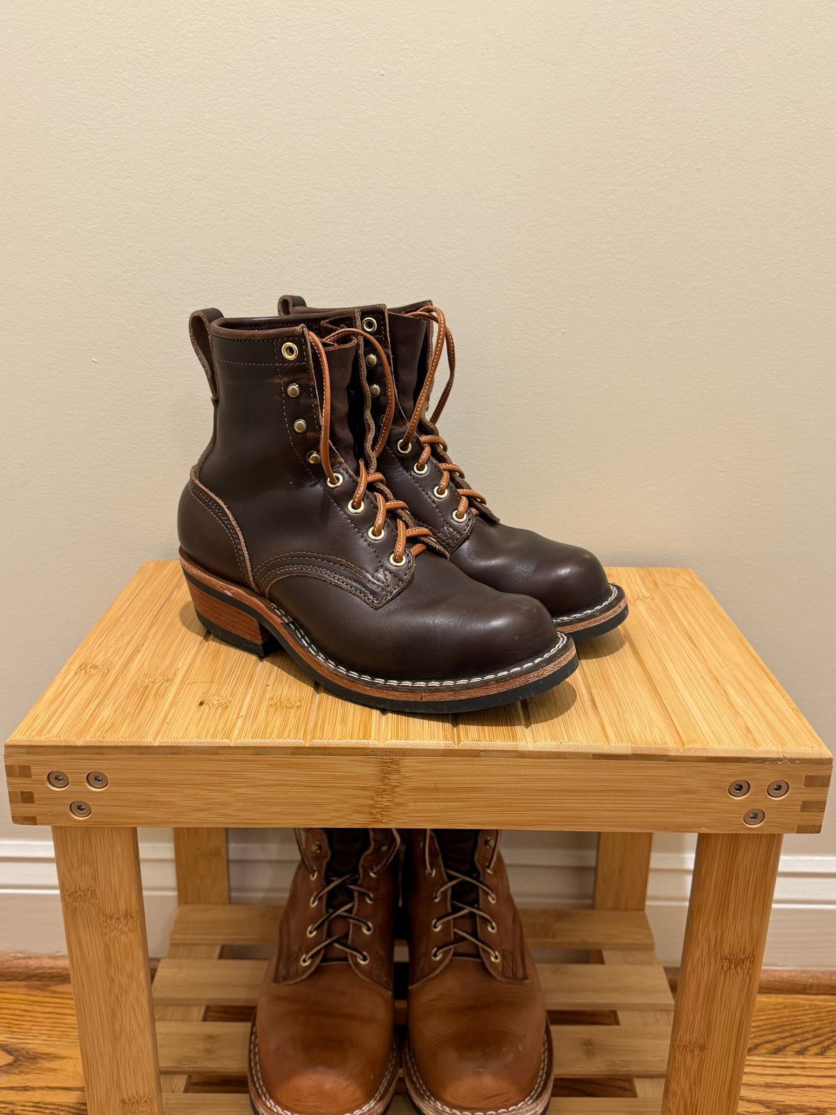 Photo by amcape on December 5, 2023 of the Nicks Robert in Horween Brown Chromexcel.