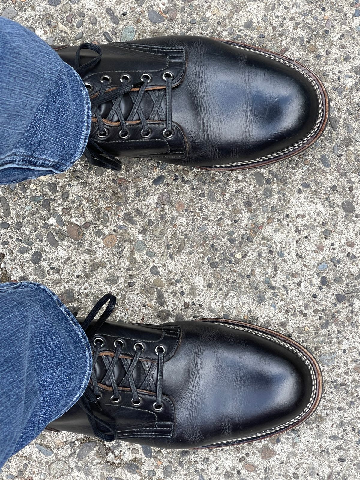 Photo by mdocster on April 9, 2022 of the Viberg Service Boot in Horween Black Chromexcel.