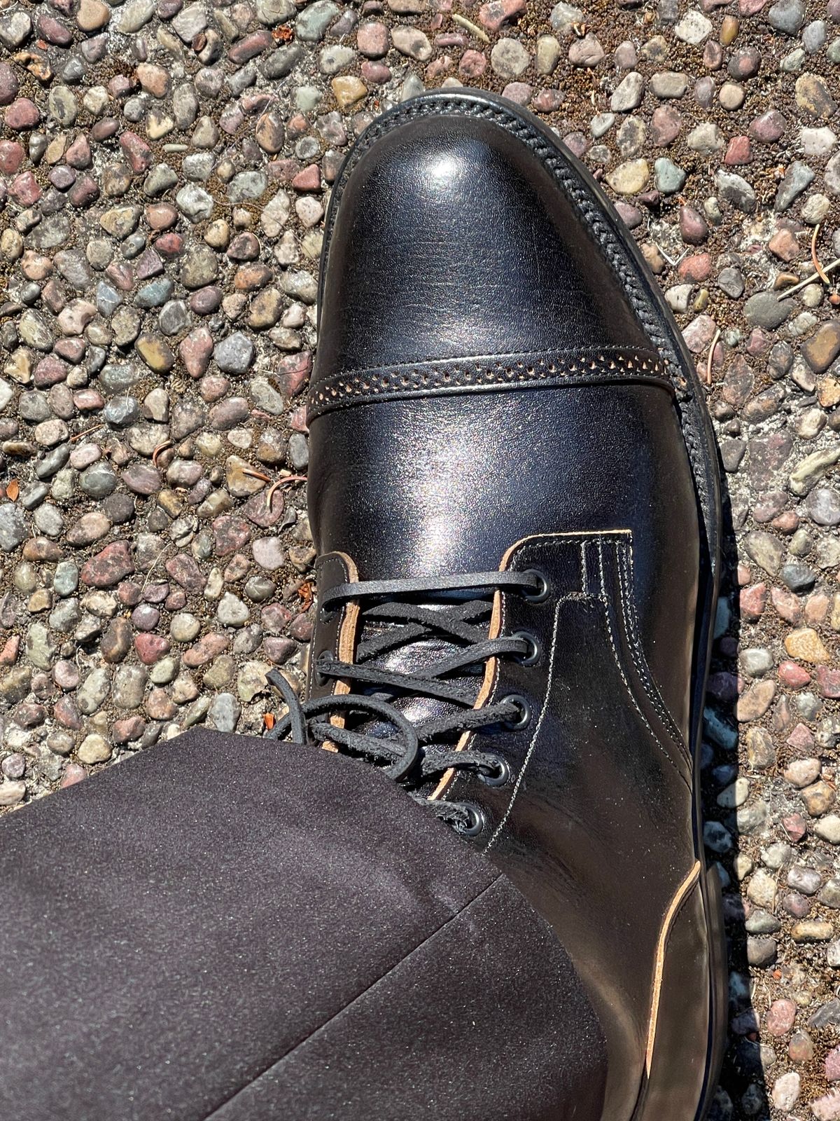 Photo by mdocster on September 3, 2021 of the Viberg Service Boot in Shinki Black Oiled Horsebutt.