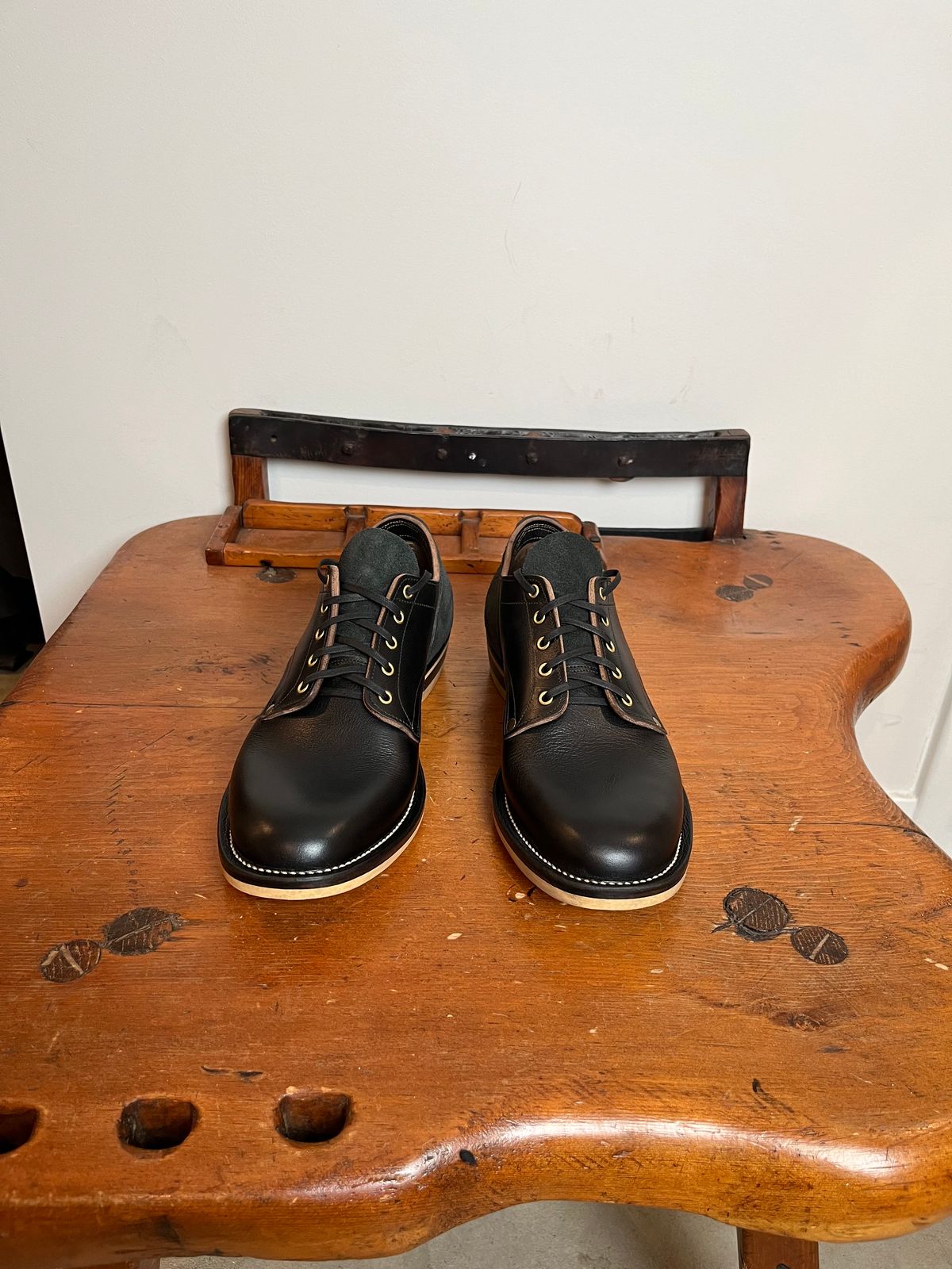 Photo by dirtbag_aesthete on October 6, 2024 of the NF Bootmaker Milton Shoe in Horween Tumbled Black Chromexcel.