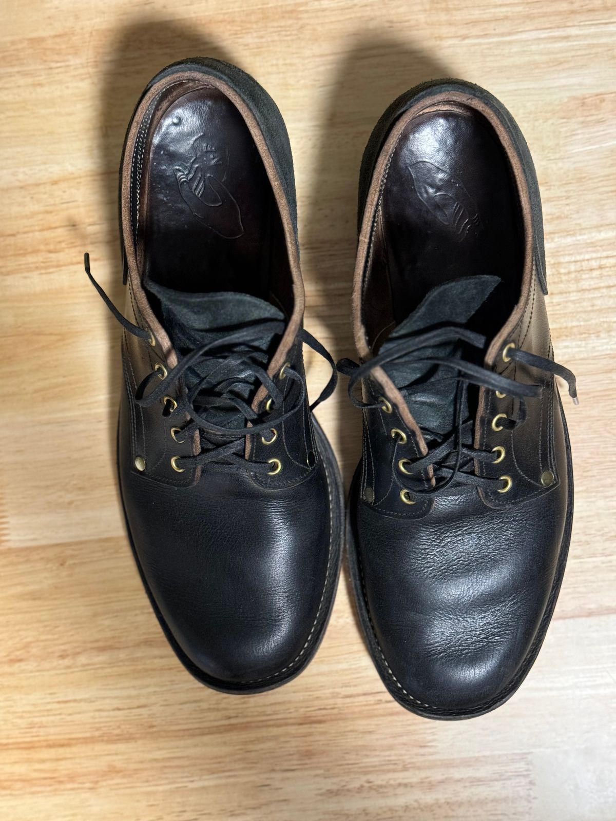 Photo by dirtbag_aesthete on November 5, 2024 of the NF Bootmaker Milton Shoe in Horween Tumbled Black Chromexcel.