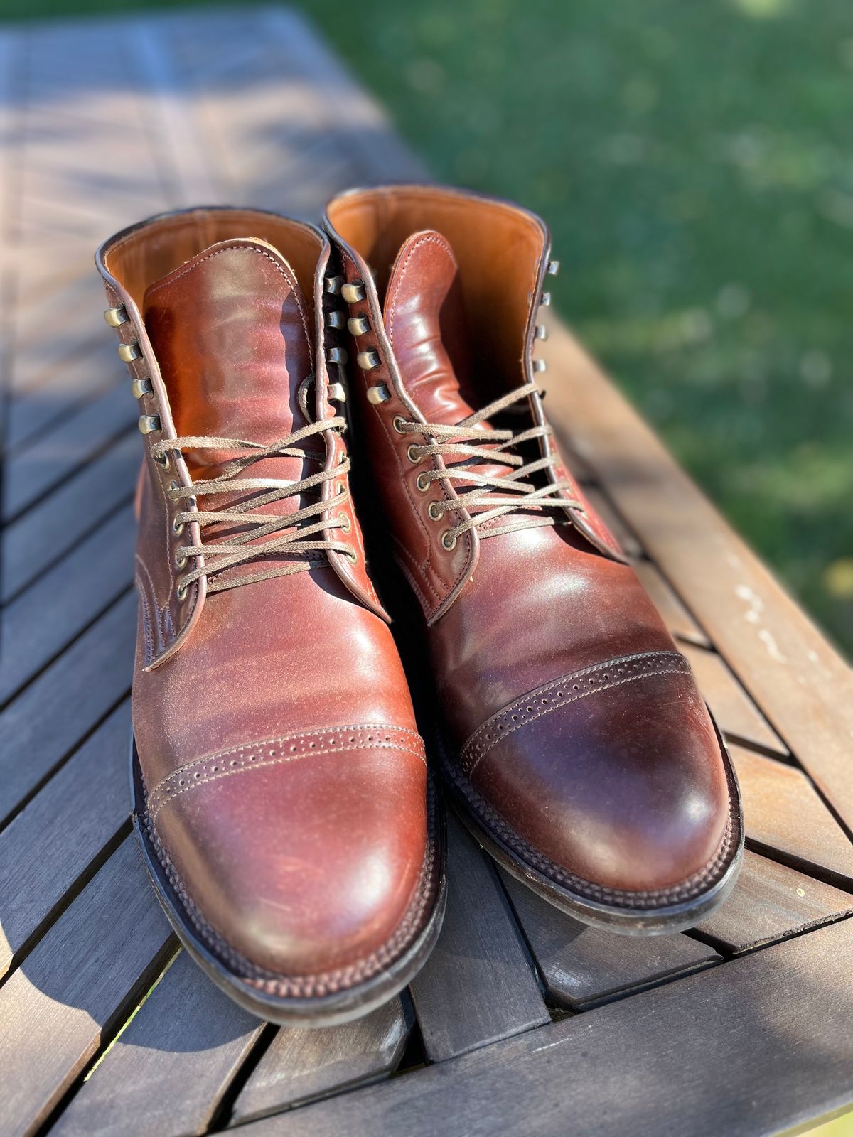 Photo by korage on November 5, 2023 of the Viberg Service Boot BCT in Horween Color 4 Shell Cordovan.