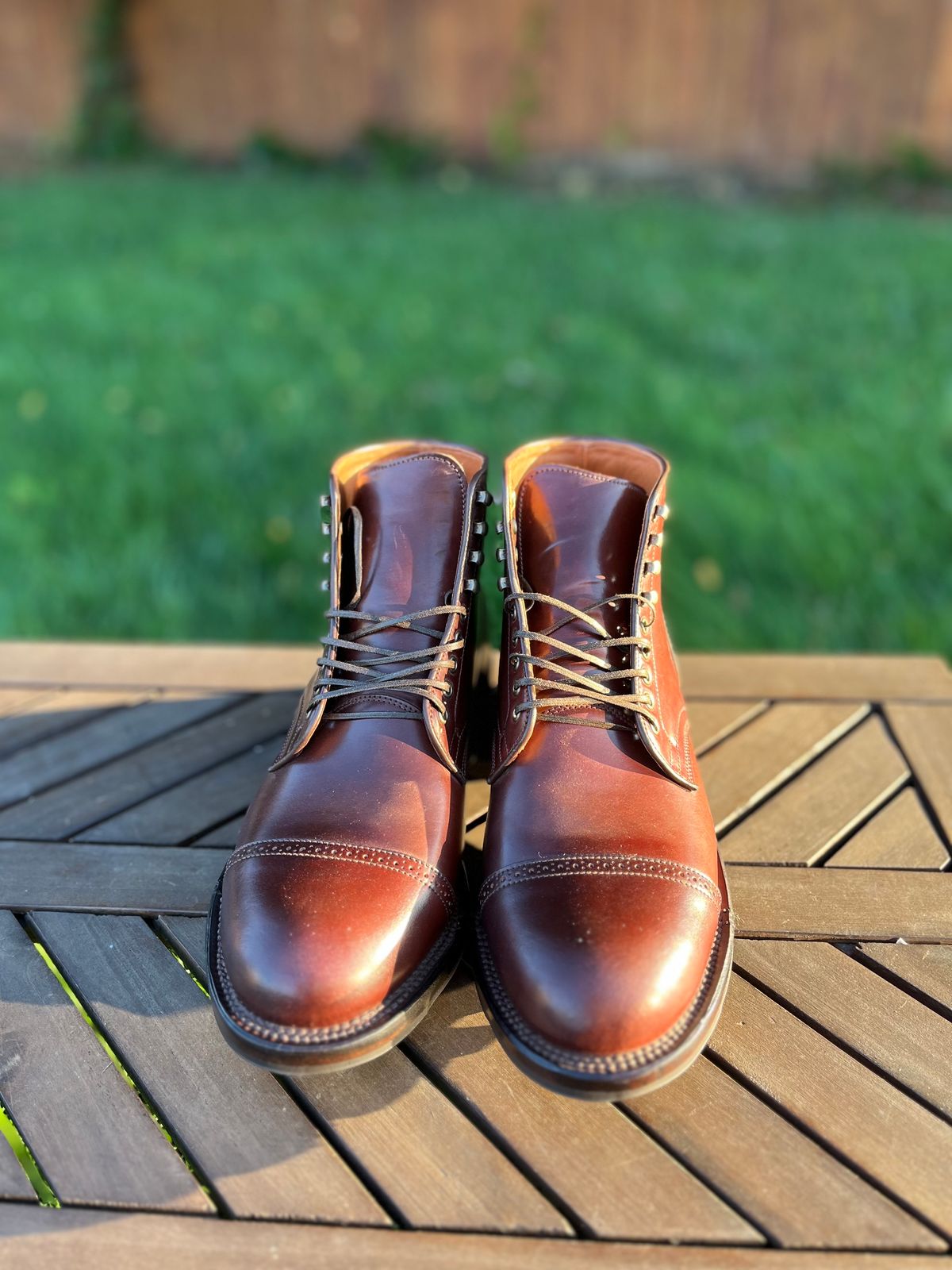 Photo by korage on October 4, 2023 of the Viberg Service Boot BCT in Horween Color 4 Shell Cordovan.