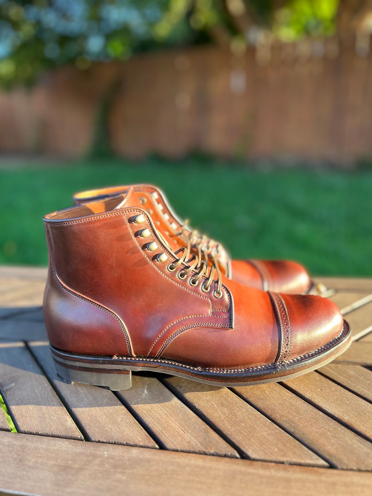 Photo by korage on October 4, 2023 of the Viberg Service Boot BCT in Horween Color 4 Shell Cordovan.