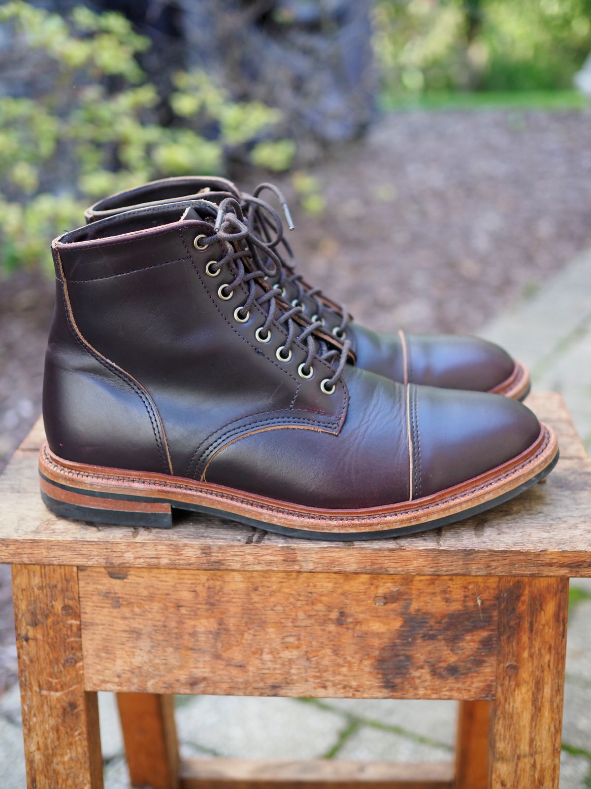 Photo by pmarlinm on October 2, 2022 of the Parkhurst The Richmond in Seidel Dark Burgundy Double Shot.