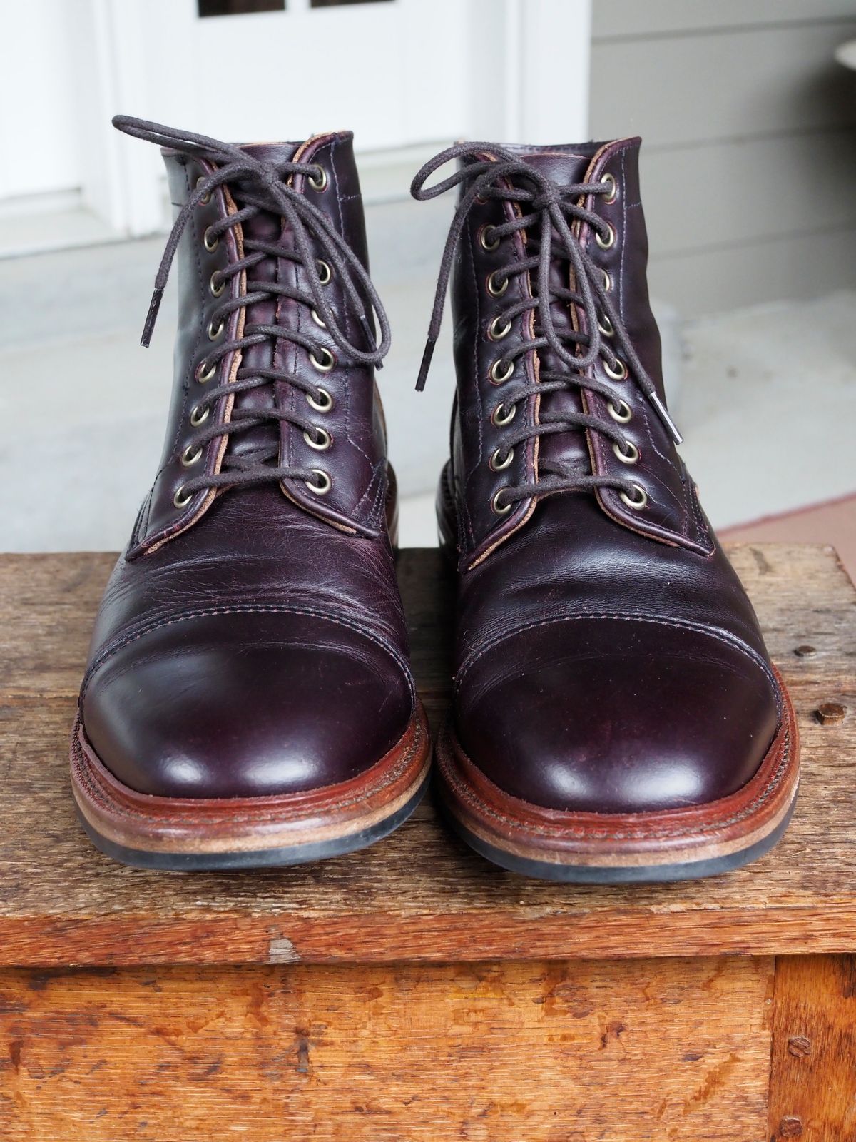 Photo by pmarlinm on February 5, 2023 of the Parkhurst The Richmond in Seidel Dark Burgundy Double Shot.