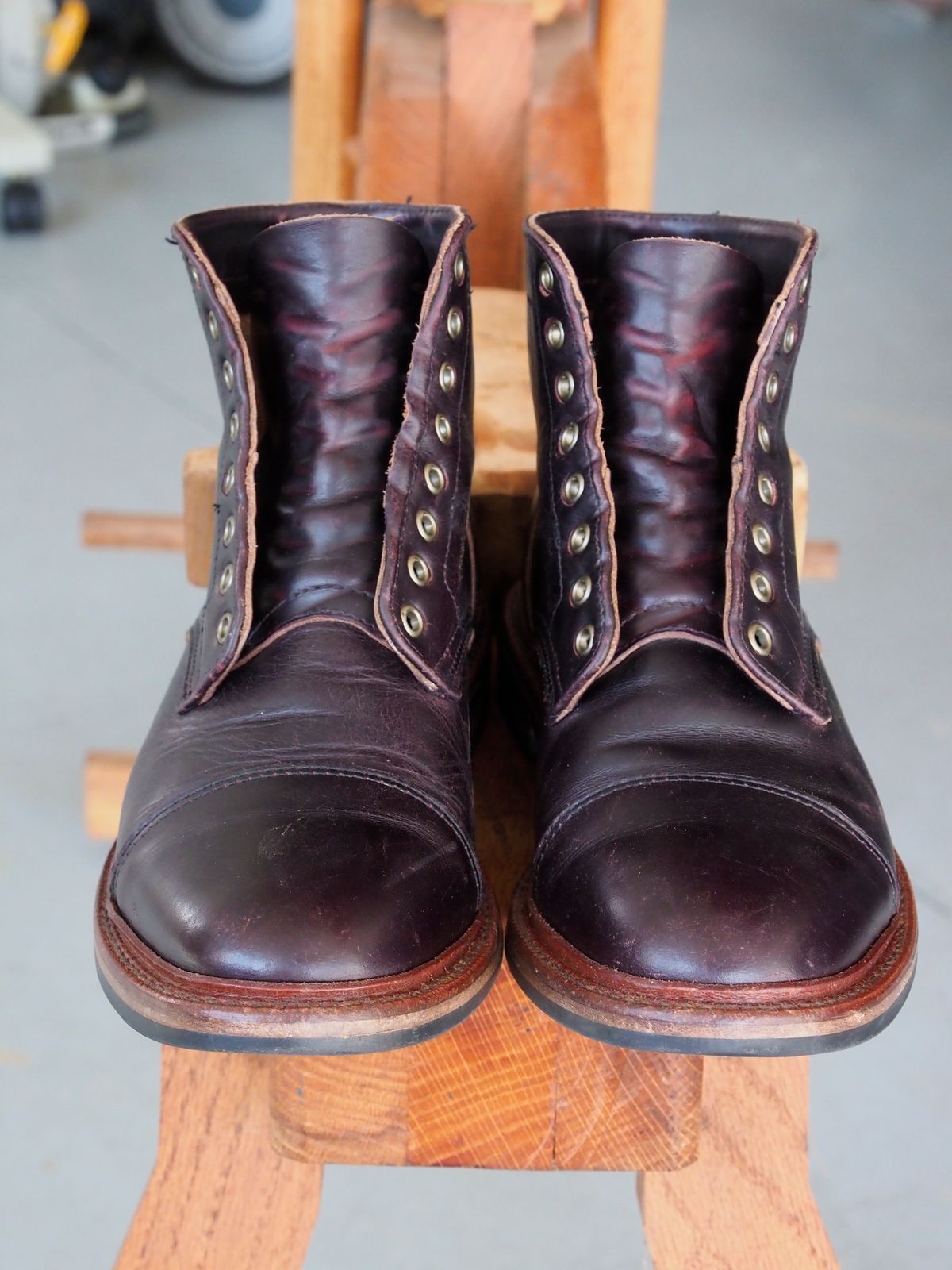 Photo by pmarlinm on March 6, 2023 of the Parkhurst The Richmond in Seidel Dark Burgundy Double Shot.