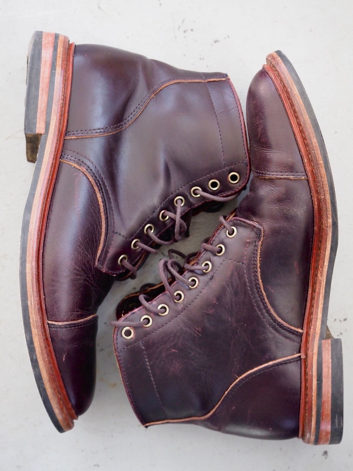 Photo by pmarlinm on March 6, 2023 of the Parkhurst The Richmond in Seidel Dark Burgundy Double Shot.