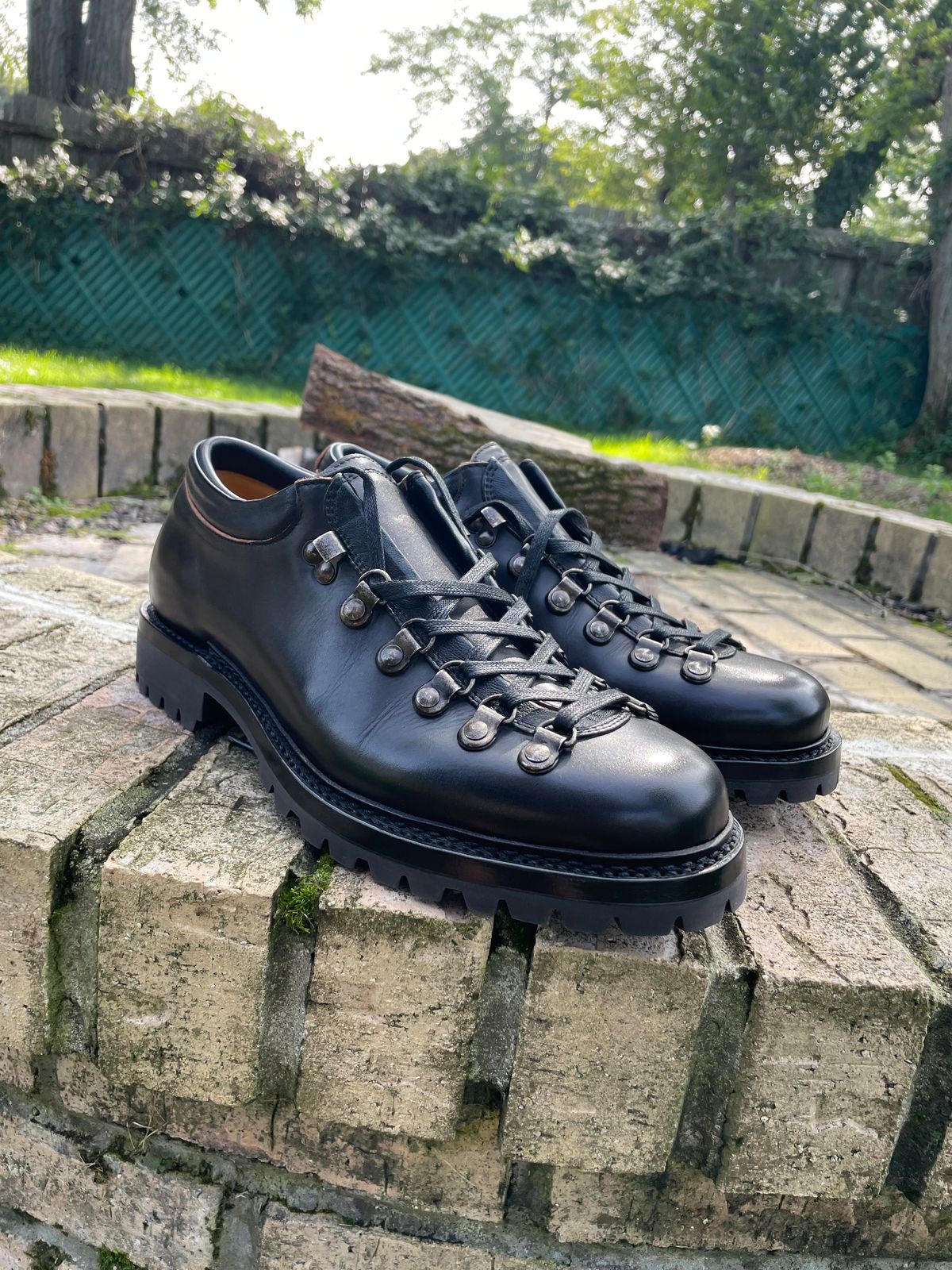 Photo by mriv98 on October 1, 2023 of the Sagara Trailmaster in Indonesian Black Teacore.