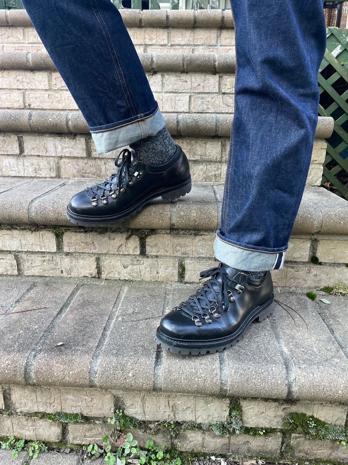 Photo by mriv98 on November 2, 2023 of the Sagara Trailmaster in Indonesian Black Teacore.