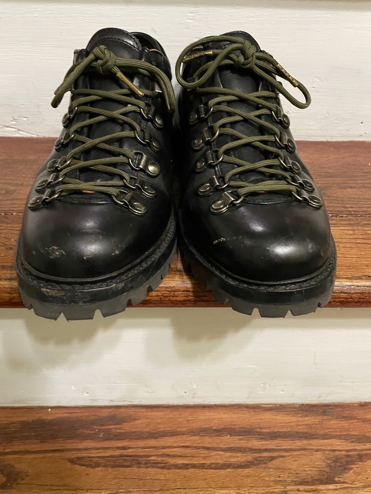 Photo by mriv98 on December 5, 2023 of the Sagara Trailmaster in Indonesian Black Teacore.