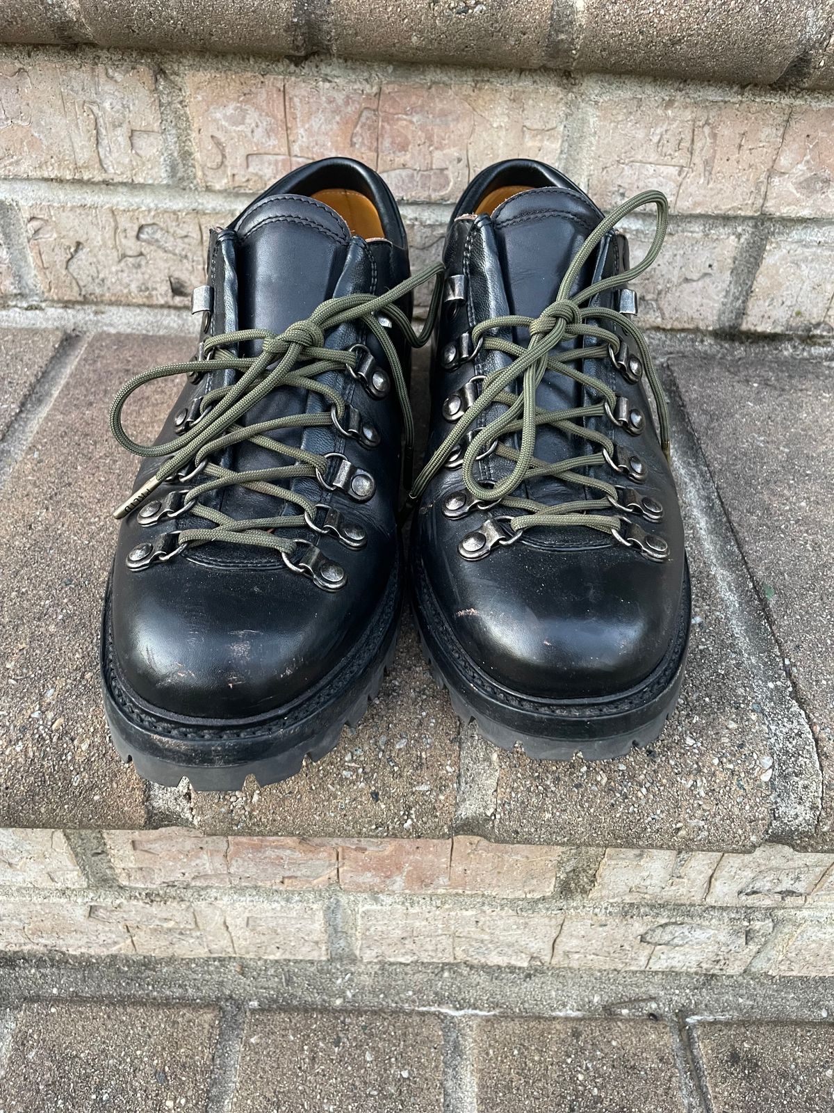 Photo by mriv98 on February 5, 2024 of the Sagara Trailmaster in Indonesian Black Teacore.