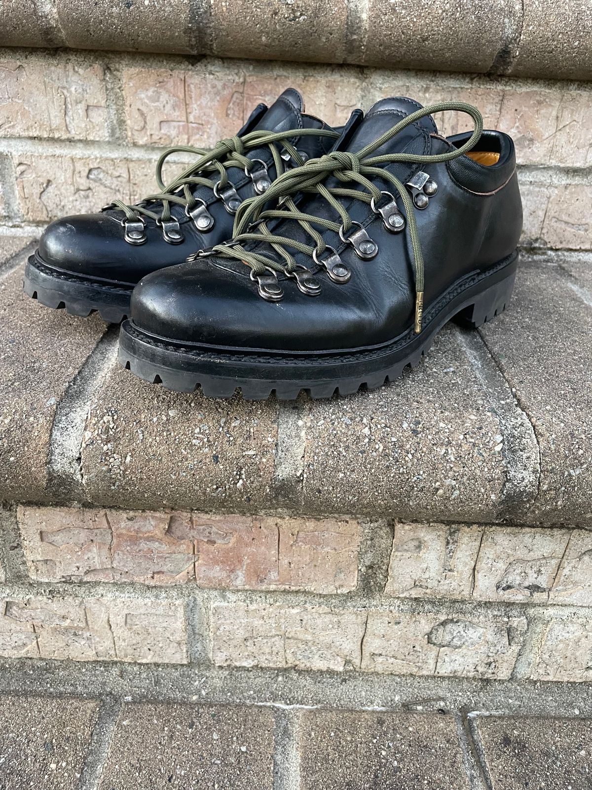 Photo by mriv98 on February 5, 2024 of the Sagara Trailmaster in Indonesian Black Teacore.