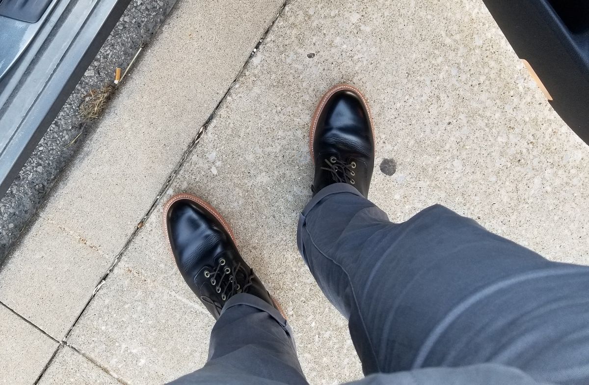 Photo by InfernalJusticator on June 20, 2024 of the Grant Stone Diesel Boot in Horween Black Chromexcel.