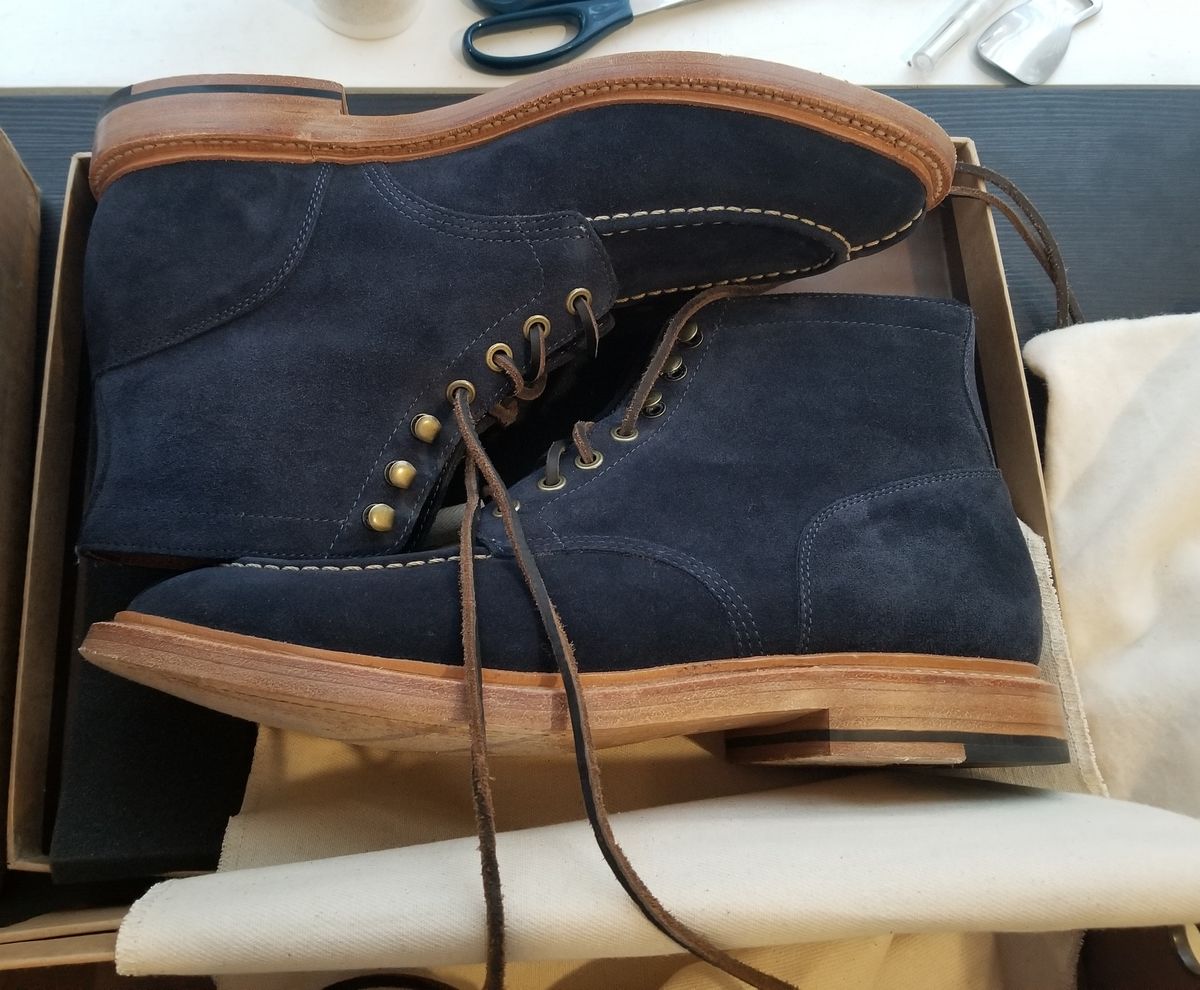 Photo by InfernalJusticator on April 17, 2024 of the Grant Stone Ottawa Boot in C.F. Stead Midnight Repello Calf Suede.