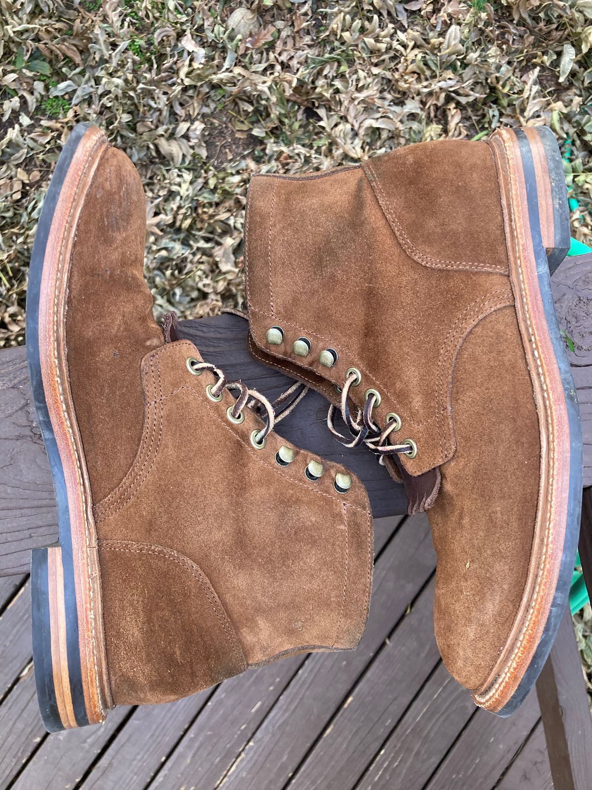 Photo by kenny_trill_kenny on December 3, 2022 of the Grant Stone Diesel Boot in C.F. Stead Bourbon Repello Calf Suede.