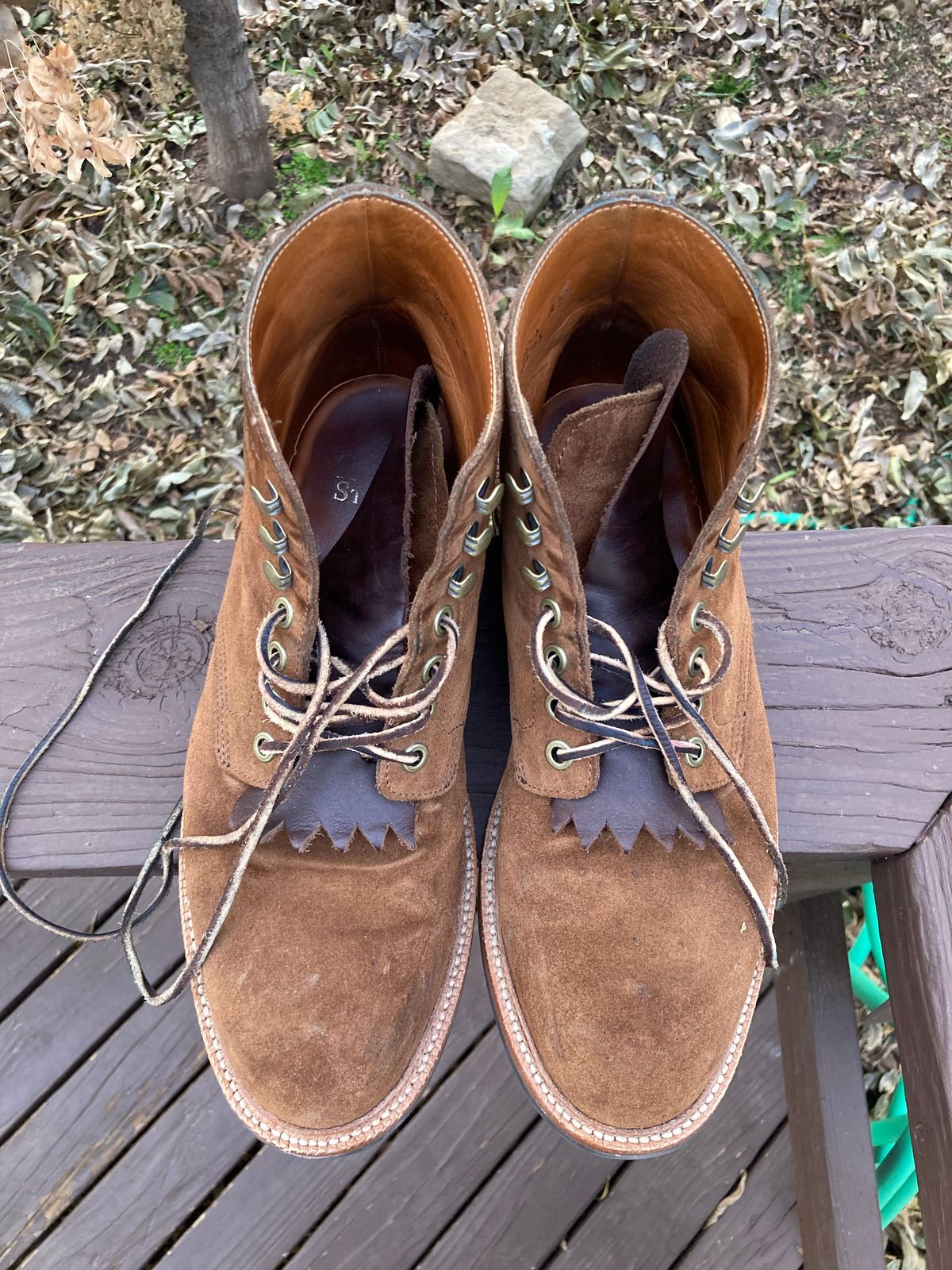 Photo by kenny_trill_kenny on December 3, 2022 of the Grant Stone Diesel Boot in C.F. Stead Bourbon Repello Calf Suede.