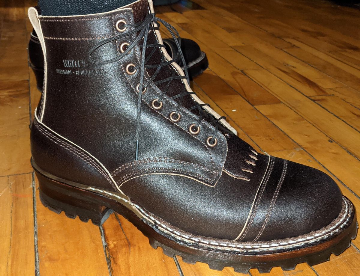 Photo by mightycaptain on February 3, 2021 of the White's Okanogan in Horween Brown Waxed Flesh.