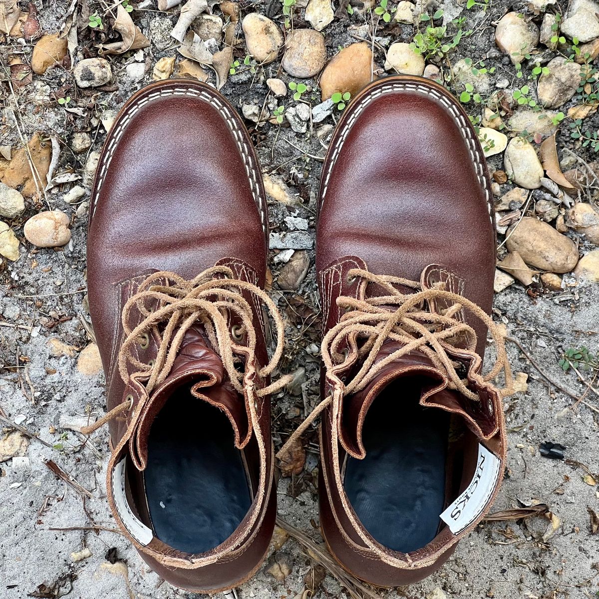Photo by Bluesbrosg4ev on December 5, 2023 of the Nicks Lace Up Heritage in Horween Tan Waxed Flesh.