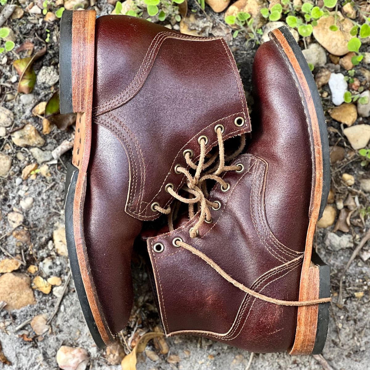 Photo by Bluesbrosg4ev on January 5, 2024 of the Nicks Lace Up Heritage in Horween Tan Waxed Flesh.