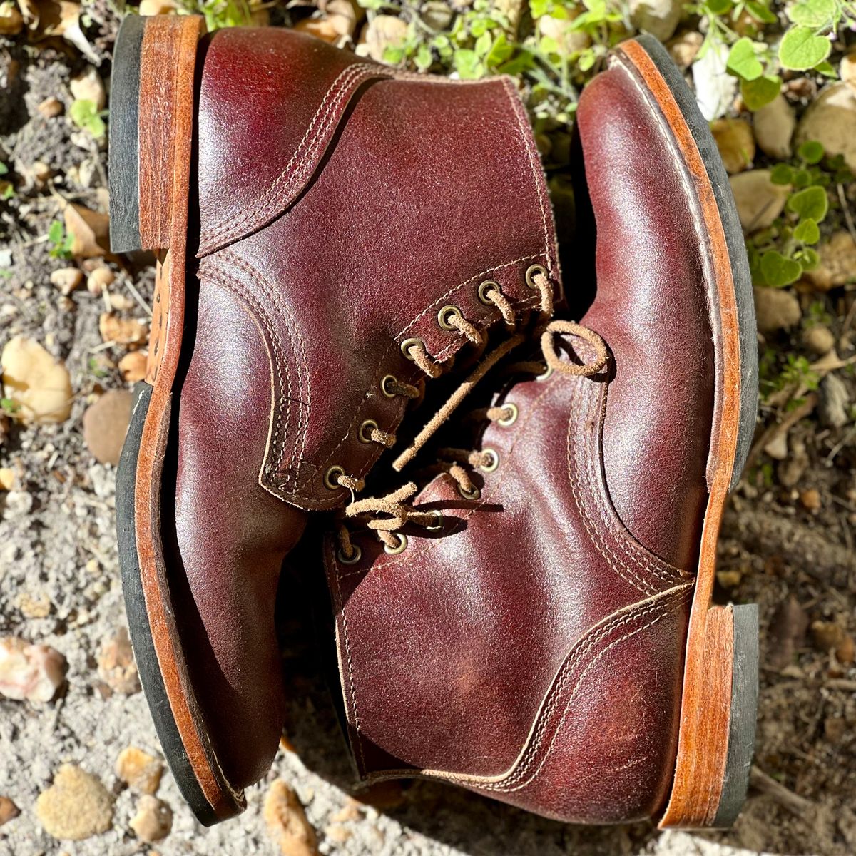 Photo by Bluesbrosg4ev on February 4, 2024 of the Nicks Lace Up Heritage in Horween Tan Waxed Flesh.