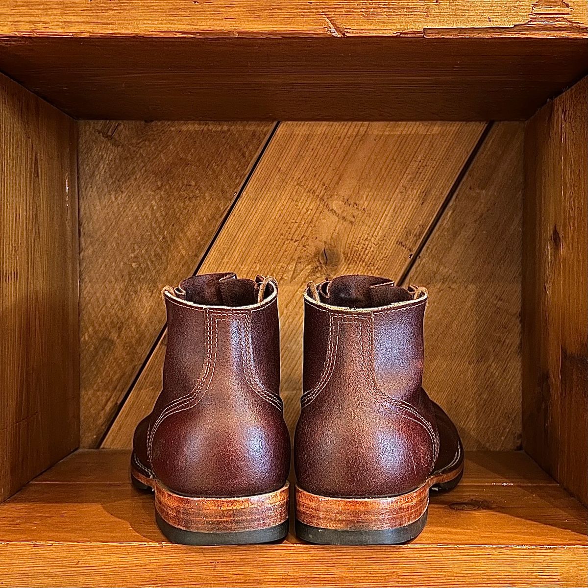 Photo by Bluesbrosg4ev on March 4, 2024 of the Nicks Lace Up Heritage in Horween Tan Waxed Flesh.