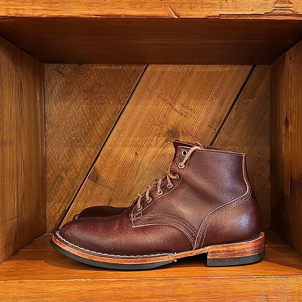 Photo by Bluesbrosg4ev on March 4, 2024 of the Nicks Lace Up Heritage in Horween Tan Waxed Flesh.