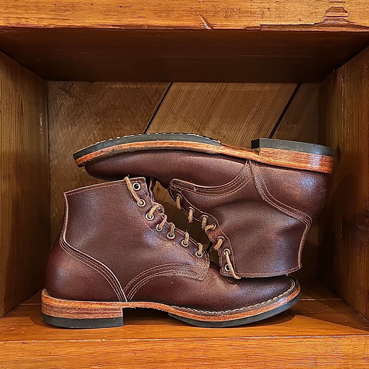 Photo by Bluesbrosg4ev on March 4, 2024 of the Nicks Lace Up Heritage in Horween Tan Waxed Flesh.