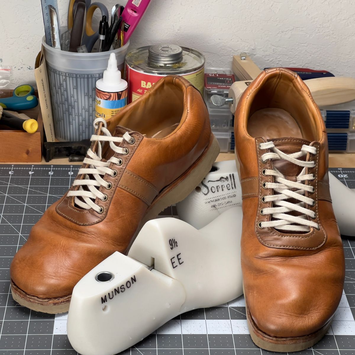 Photo by jprleather on December 3, 2025 of the Self-Made Munson Shoe in Horween Natural Derby.