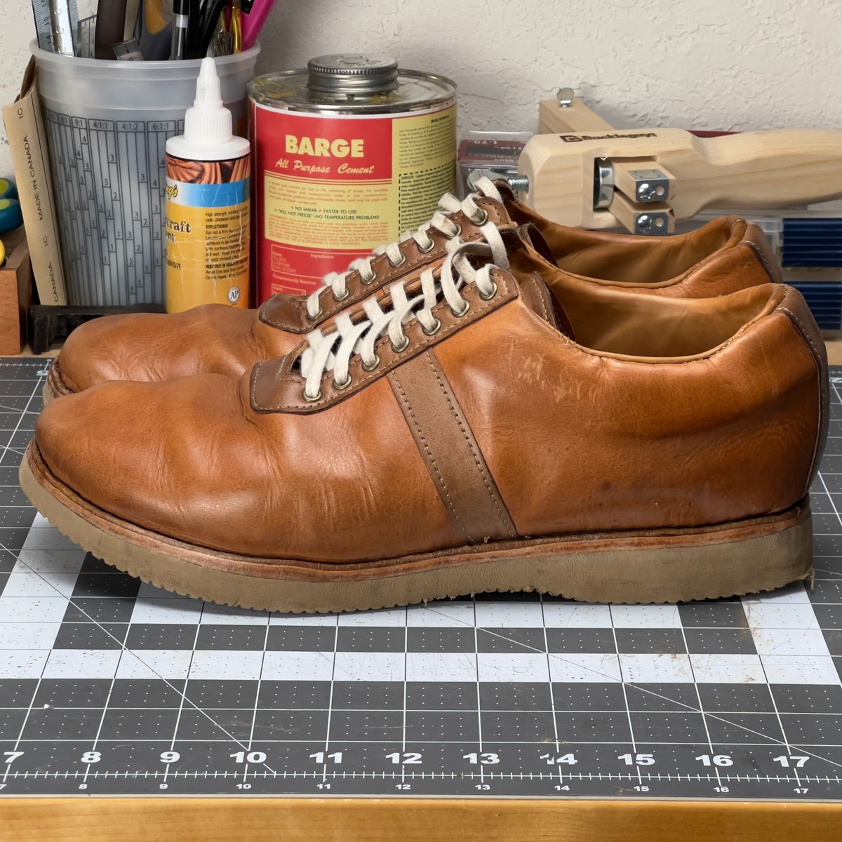 Photo by jprleather on December 3, 2025 of the Self-Made Munson Shoe in Horween Natural Derby.