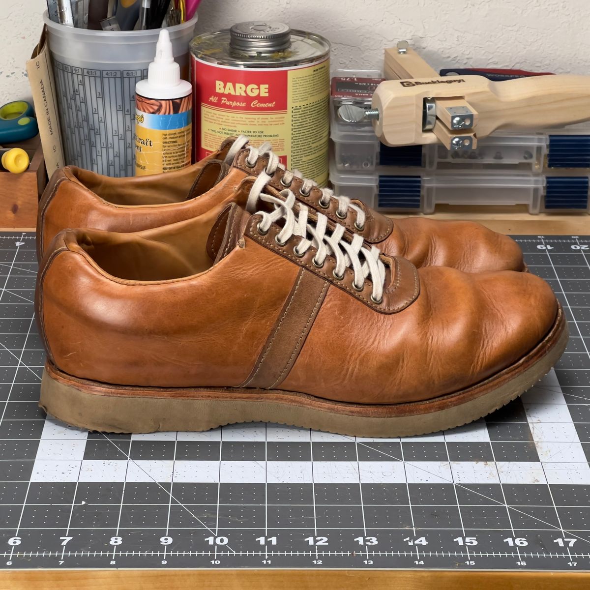 Photo by jprleather on December 3, 2025 of the Self-Made Munson Shoe in Horween Natural Derby.