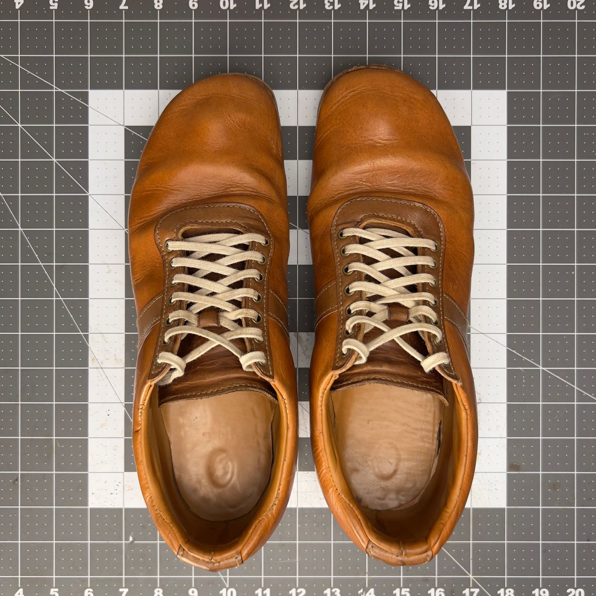 Photo by jprleather on December 3, 2025 of the Self-Made Munson Shoe in Horween Natural Derby.