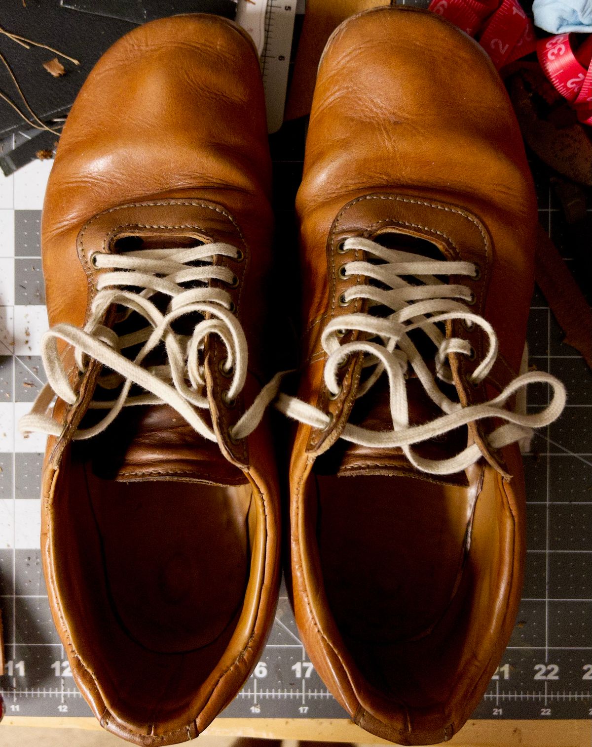 Photo by jprleather on January 2, 2026 of the Self-Made Munson Shoe in Horween Natural Derby.