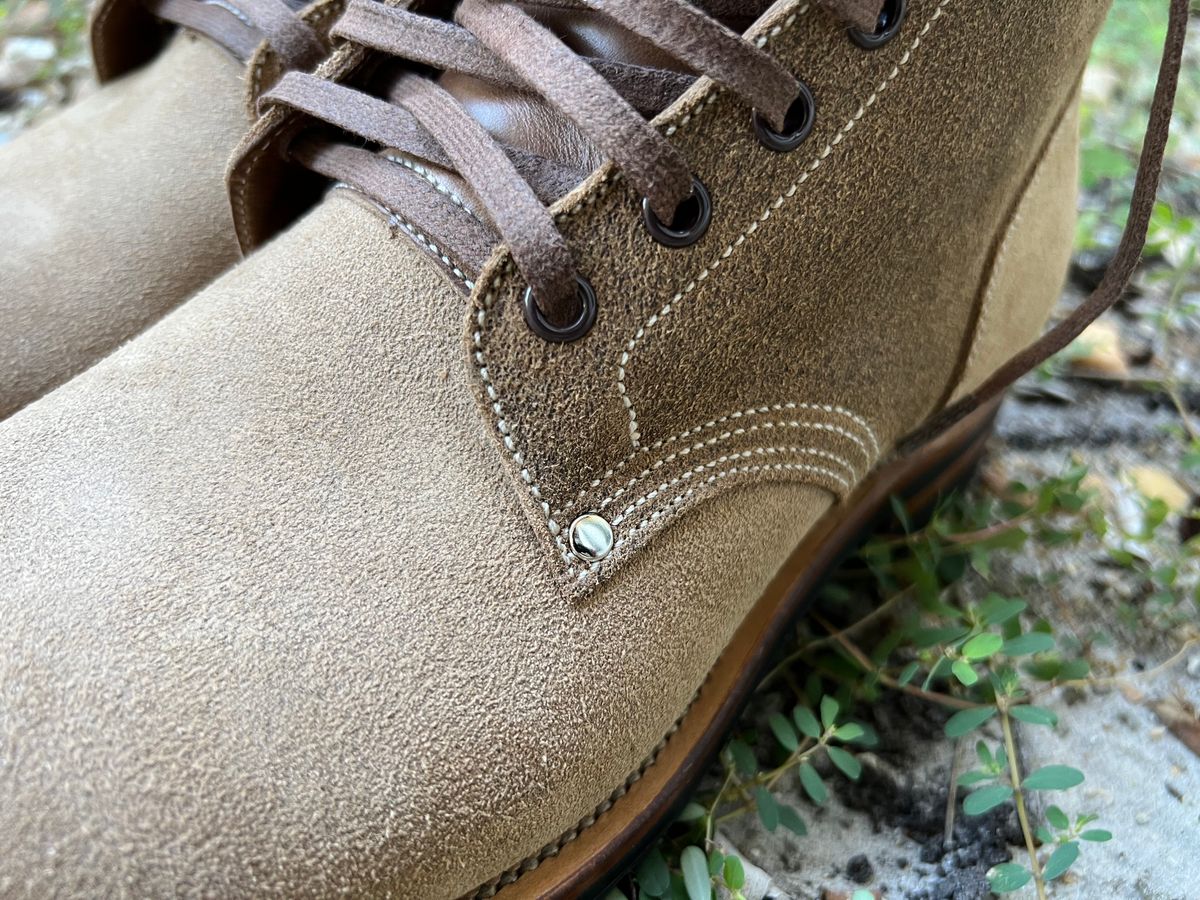 Photo by Bluesbrosg4ev on September 16, 2023 of the Viberg Boondocker in Horween Marine Field Roughout.