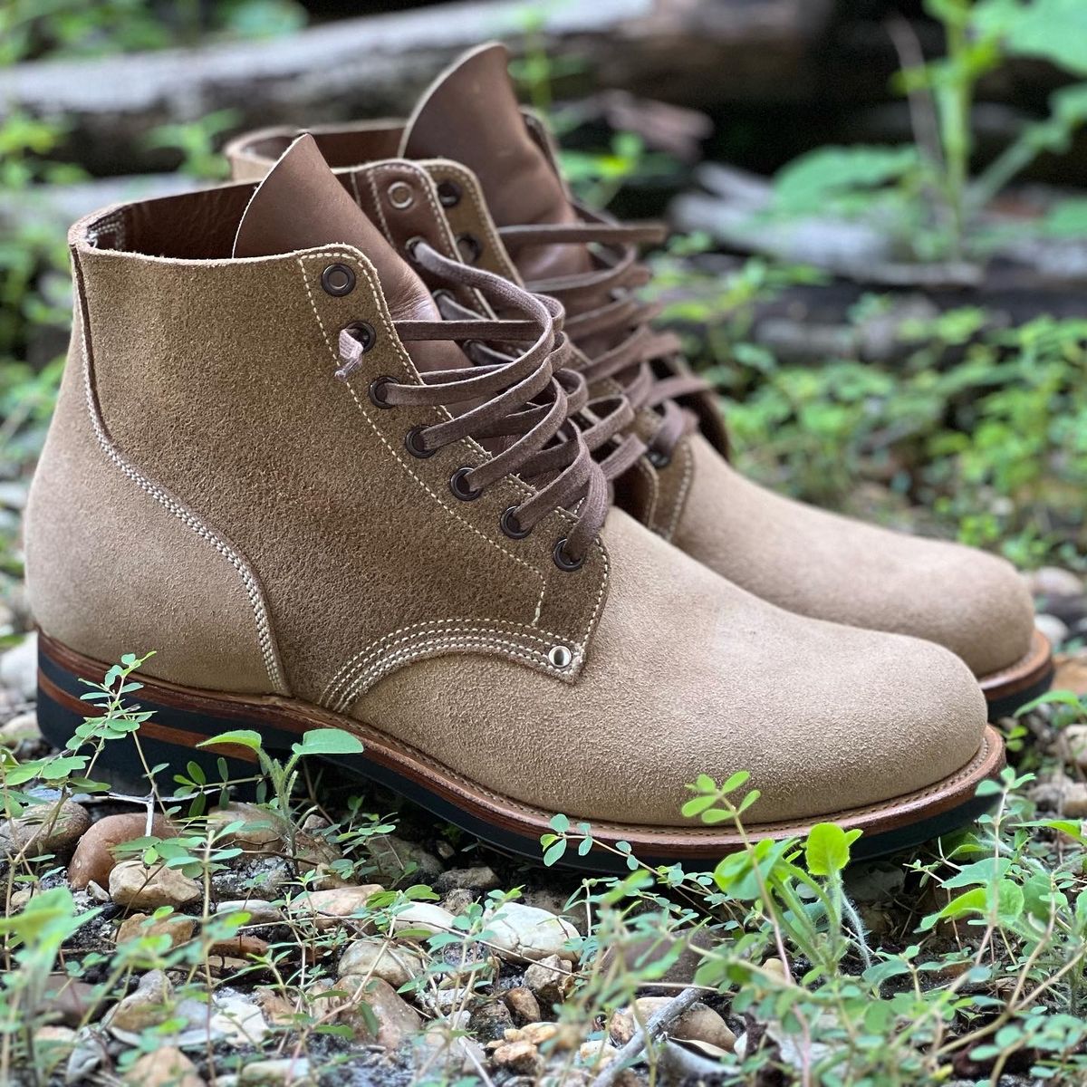 Photo by Bluesbrosg4ev on May 11, 2025 of the Viberg Boondocker in Horween Marine Field Roughout.
