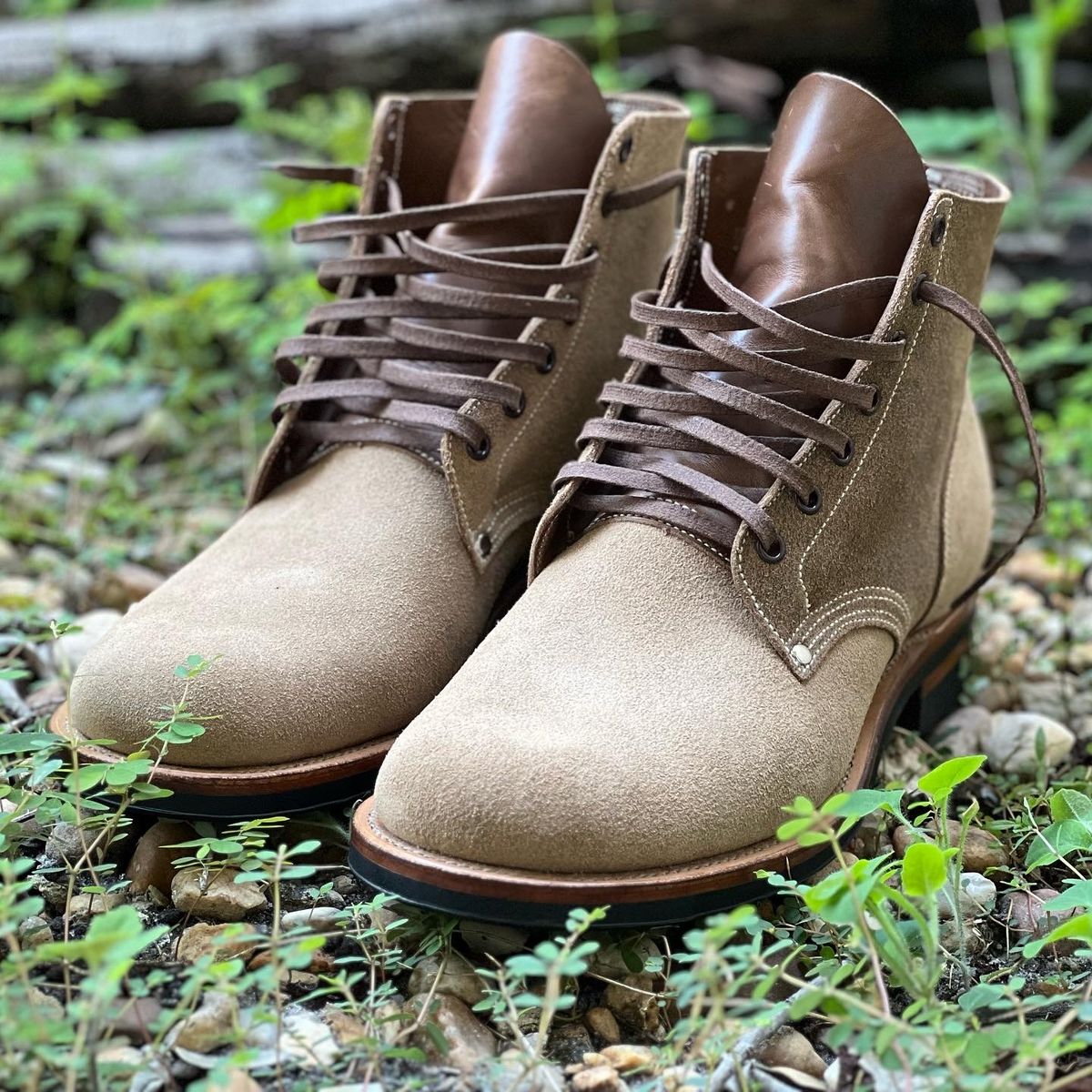 Photo by Bluesbrosg4ev on May 11, 2025 of the Viberg Boondocker in Horween Marine Field Roughout.