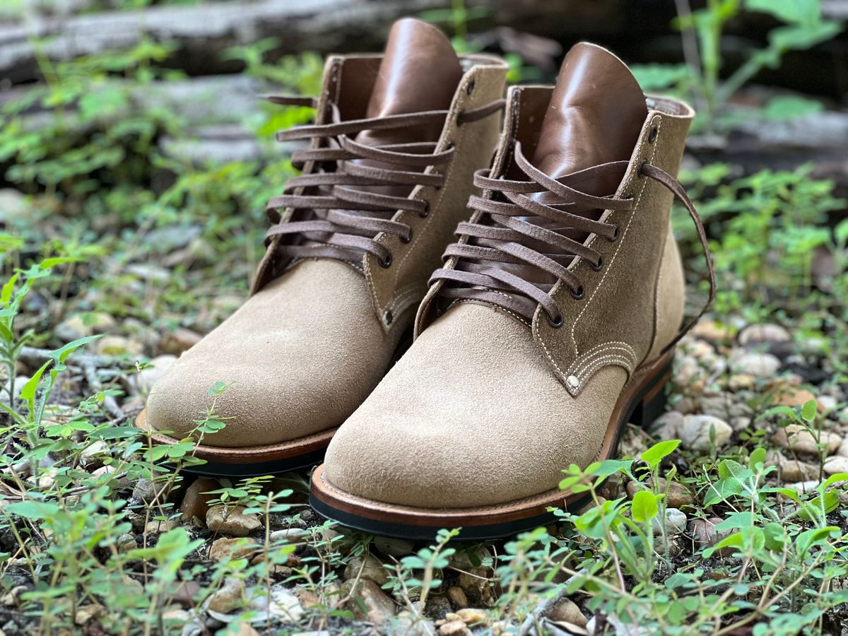 Photo by Bluesbrosg4ev on September 16, 2023 of the Viberg Boondocker in Horween Marine Field Roughout.