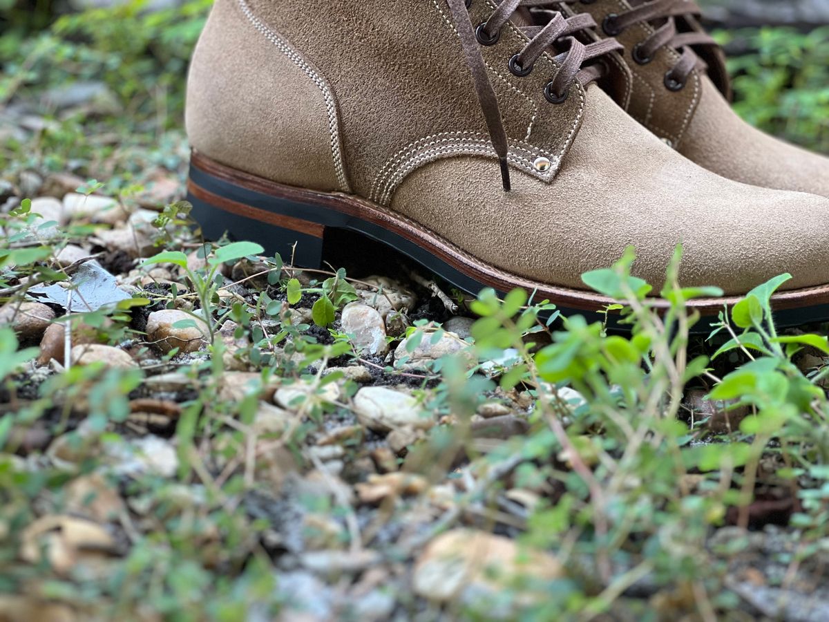 Photo by Bluesbrosg4ev on September 16, 2023 of the Viberg Boondocker in Horween Marine Field Roughout.