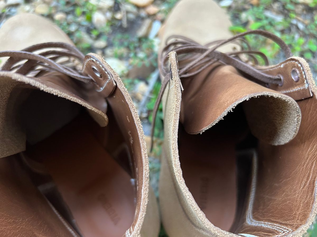Photo by Bluesbrosg4ev on September 16, 2023 of the Viberg Boondocker in Horween Marine Field Roughout.