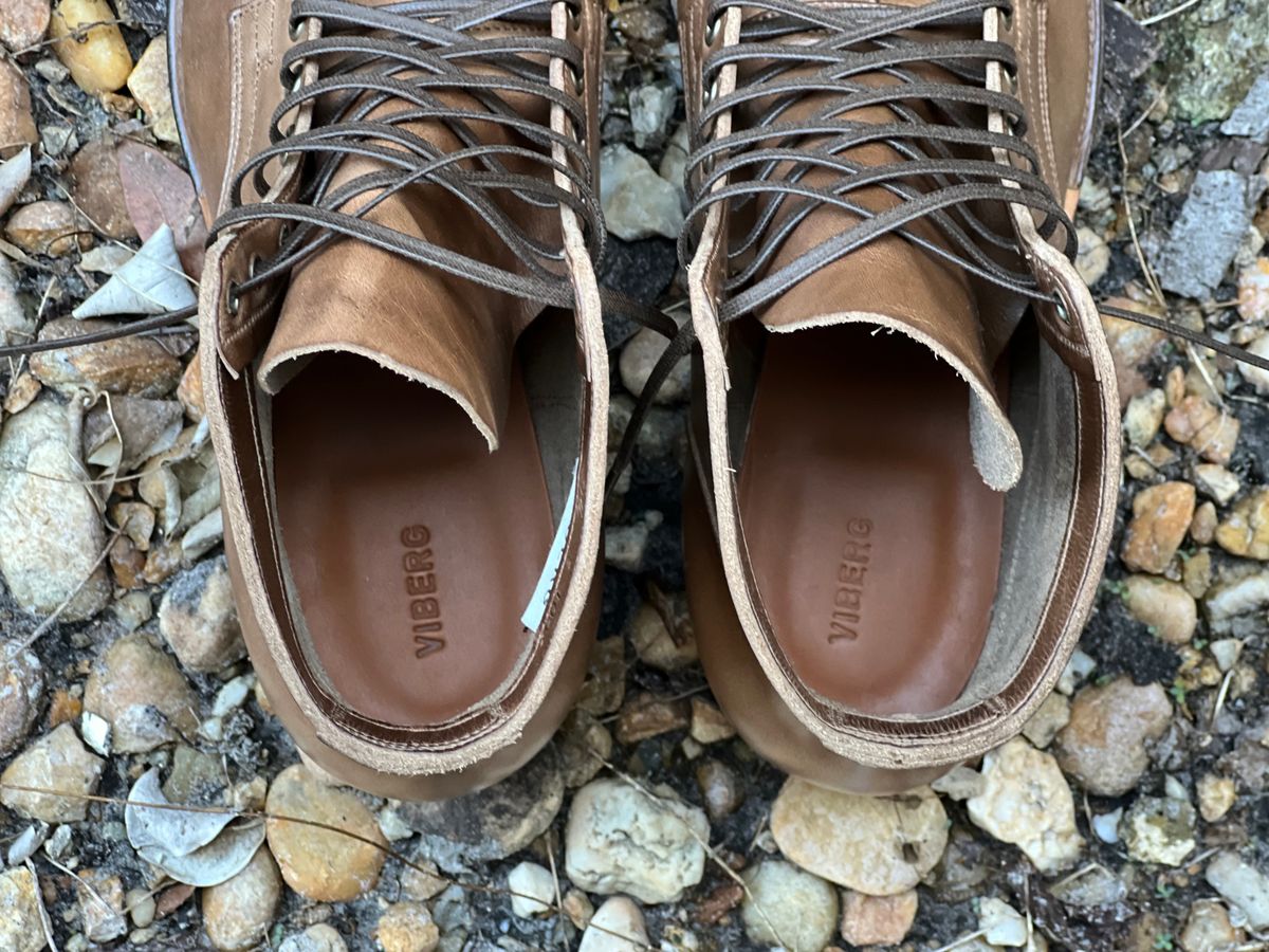 Photo by Bluesbrosg4ev on July 4, 2023 of the Viberg Service Boot in Horween Natural Chromexcel.