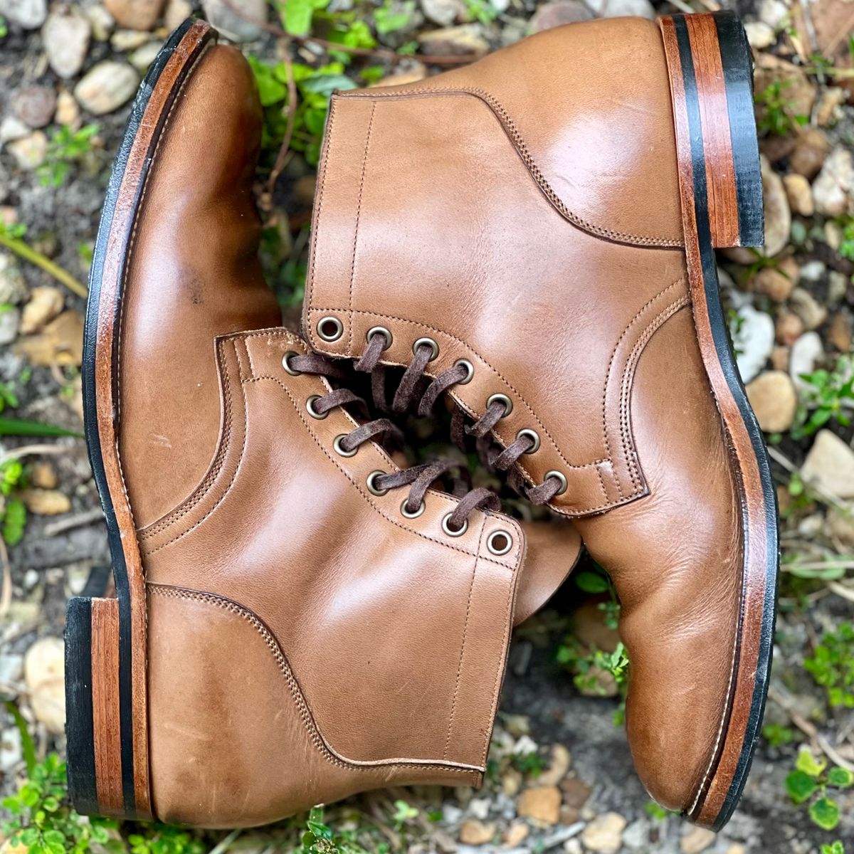Photo by Bluesbrosg4ev on November 1, 2024 of the Viberg Service Boot in Horween Natural Chromexcel.