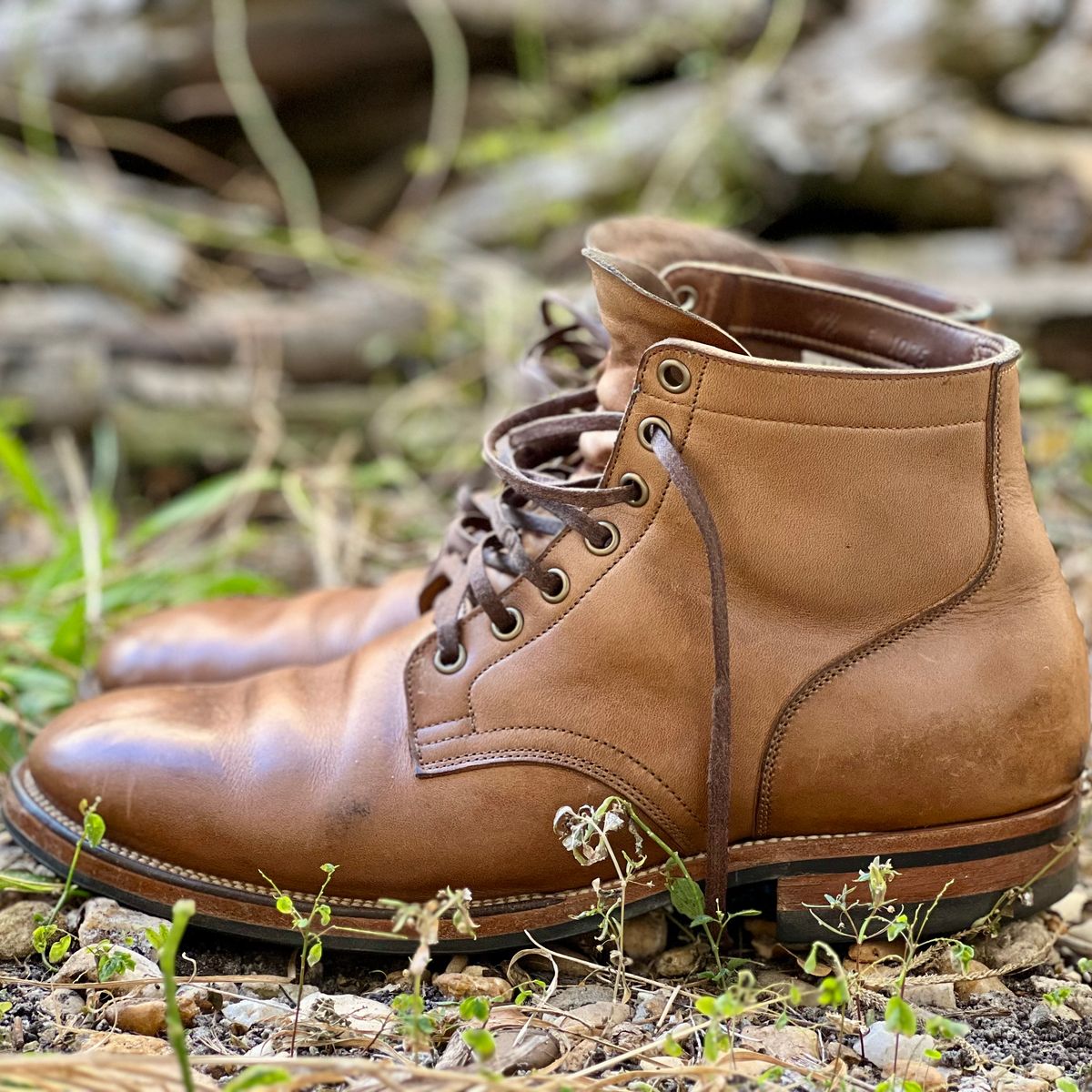 Photo by Bluesbrosg4ev on December 5, 2024 of the Viberg Service Boot in Horween Natural Chromexcel.