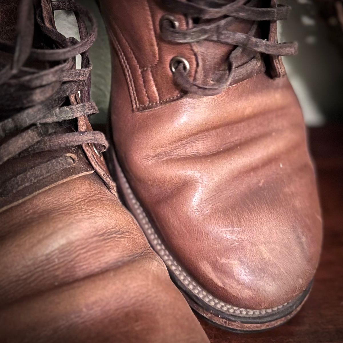 Photo by Bluesbrosg4ev on February 6, 2025 of the Viberg Service Boot in Horween Natural Chromexcel.