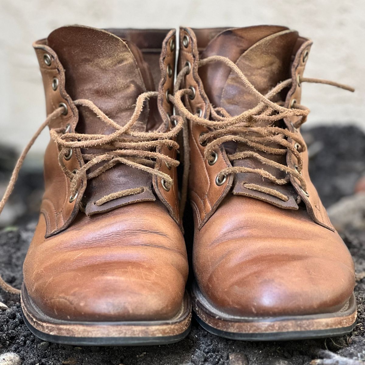 Photo by Bluesbrosg4ev on April 5, 2025 of the Viberg Service Boot in Horween Natural Chromexcel.