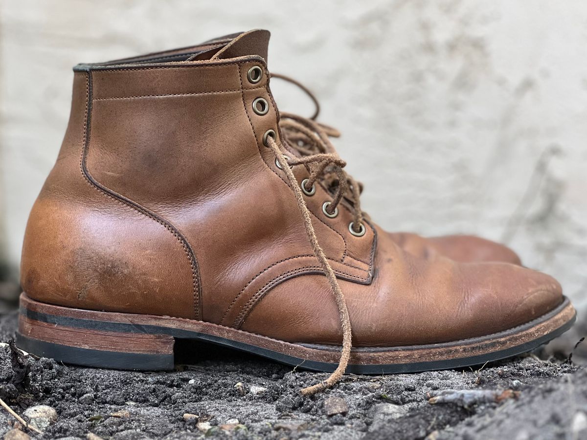 Photo by Bluesbrosg4ev on April 5, 2025 of the Viberg Service Boot in Horween Natural Chromexcel.