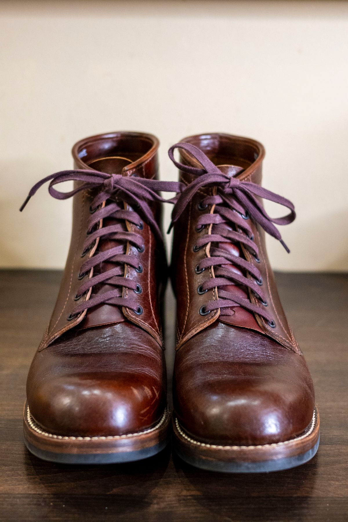 Photo by Stuville77 on December 4, 2023 of the John Lofgren Ludlow Boots in Shinki Timber Oiled Horsebutt.