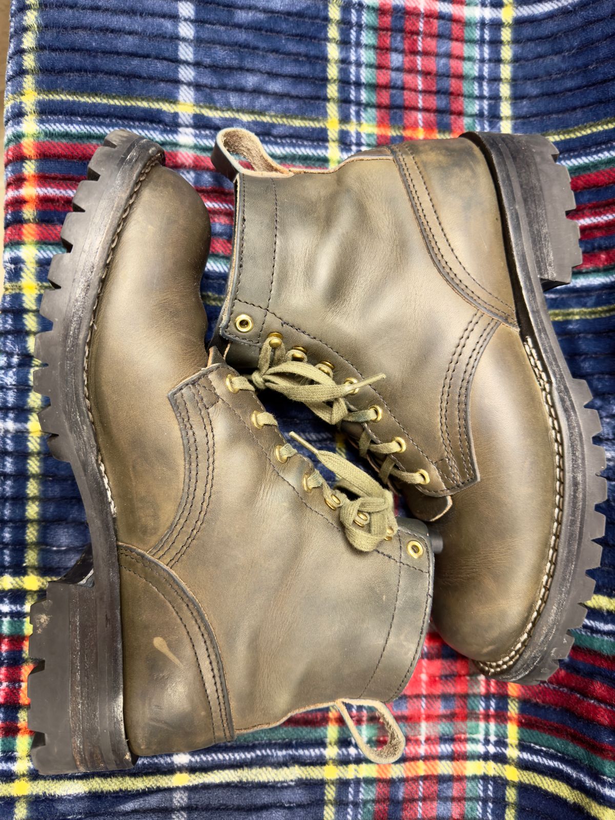 Photo by Stuville77 on December 6, 2025 of the Nicks Urban Drifter in Wickett & Craig Slate Double Stuffed.